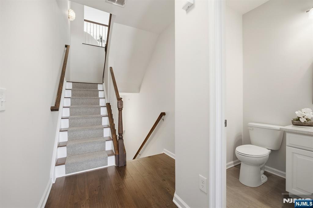 103 Wesmont Drive Wood-Ridge, NJ 07075 - Photo 11 of 30 Gallery Image 11