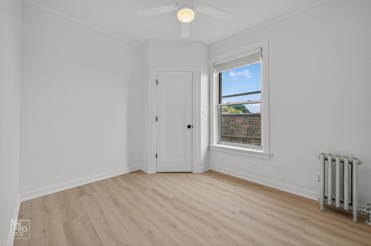 6971 North Bell Avenue, Unit 3 Chicago, IL 60645 - Photo 5 of 8