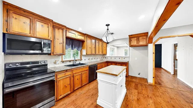 $2,500,000 | 21160 2nd Avenue, Stevinson, CA 95374