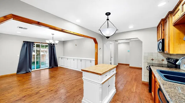 $2,500,000 | 21160 2nd Avenue, Stevinson, CA 95374