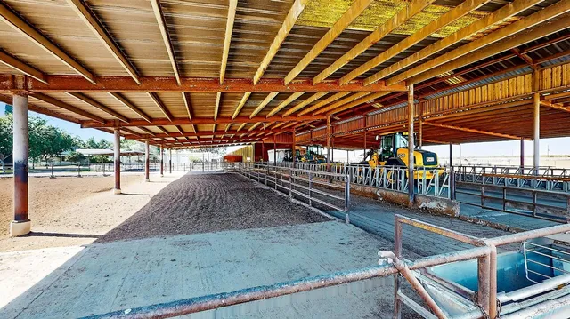 $2,500,000 | 21160 2nd Avenue, Stevinson, CA 95374