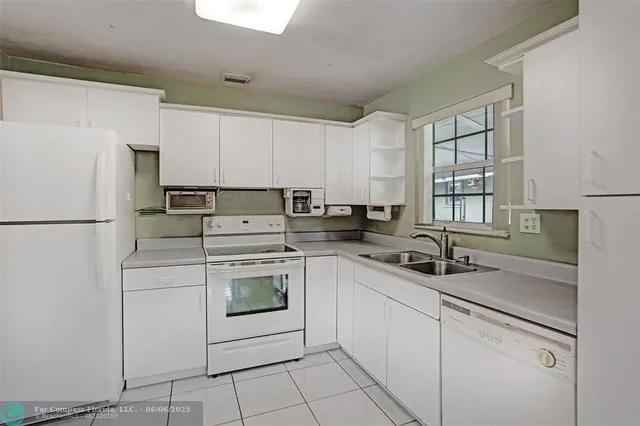 $419,000 | 2731 Northeast 9th Avenue, Pompano Beach, FL 33064