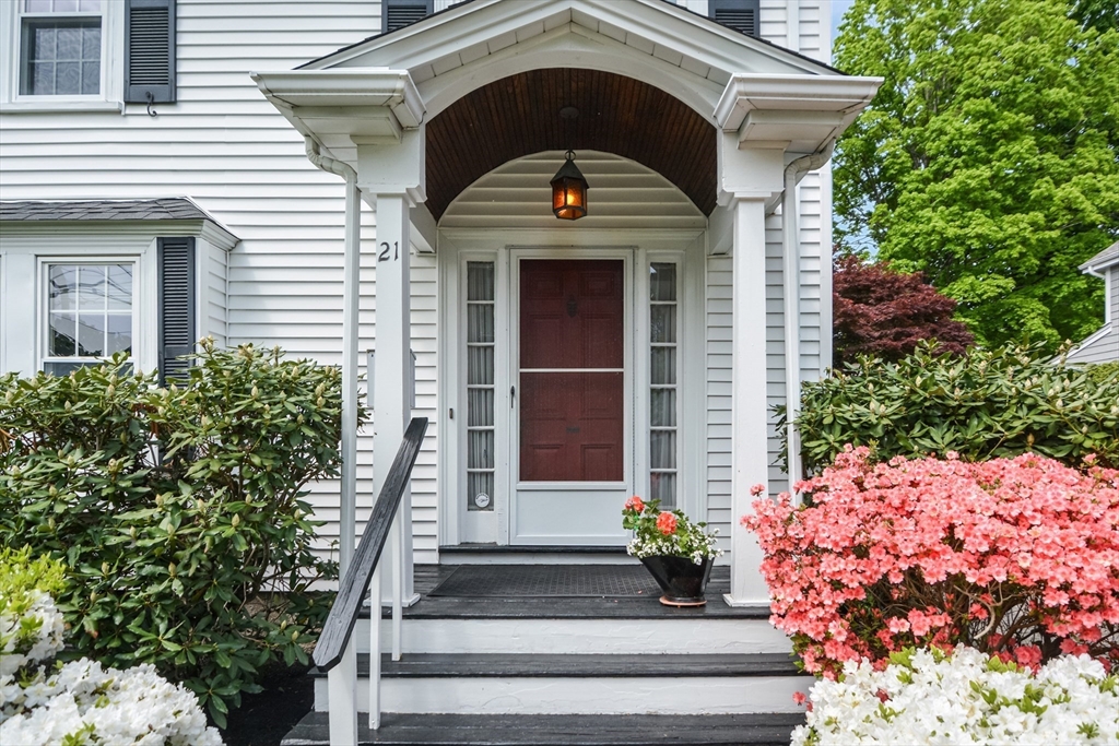21 Stevens Road Needham, MA 02492 - Photo 3 of 26 a front view of a house