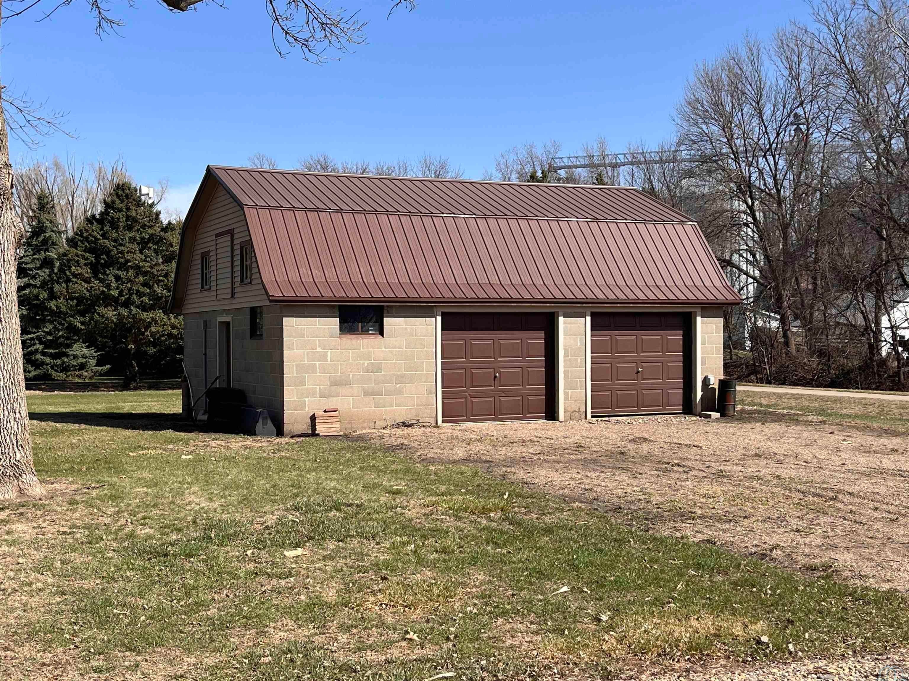 304 West Indiana Avenue George, IA 51237 - Photo 39 of 49 Gallery Image 39