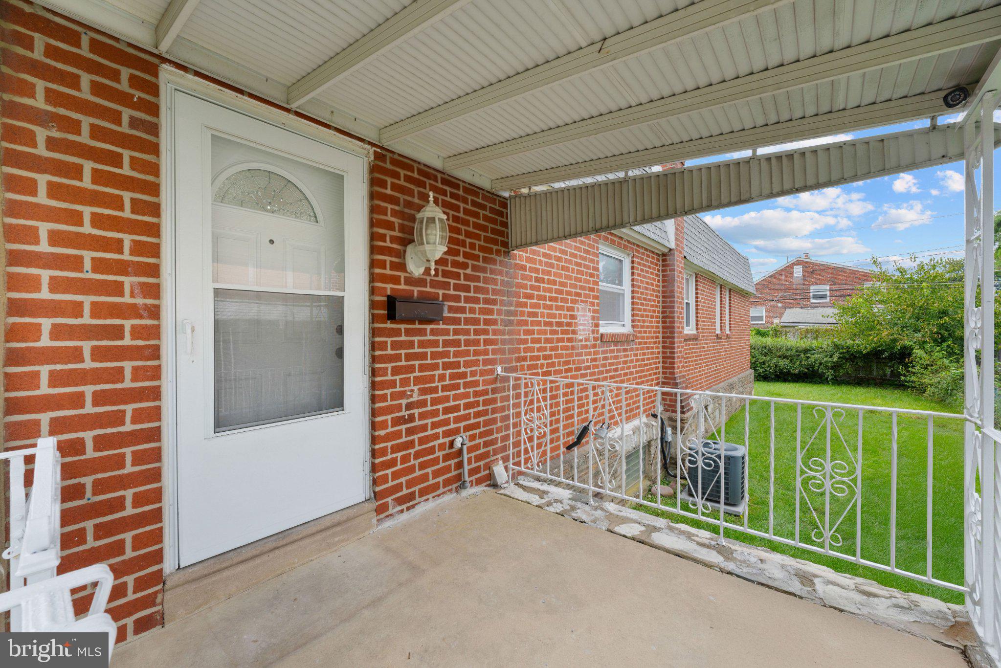 9960 Woodfern Road Philadelphia, PA 19115 - Photo 7 of 29 Gallery Image 7