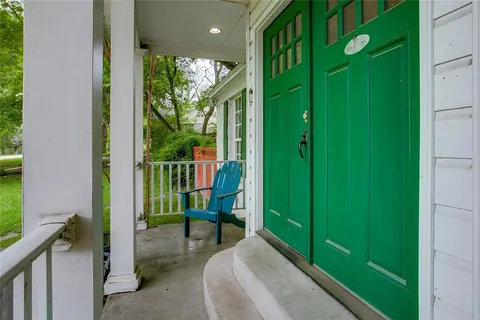 a view of balcony and porch