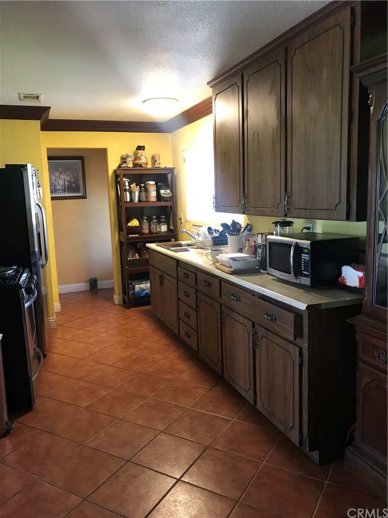 5640 Dean Way Riverside, CA 92504 - Photo 13 of 17
