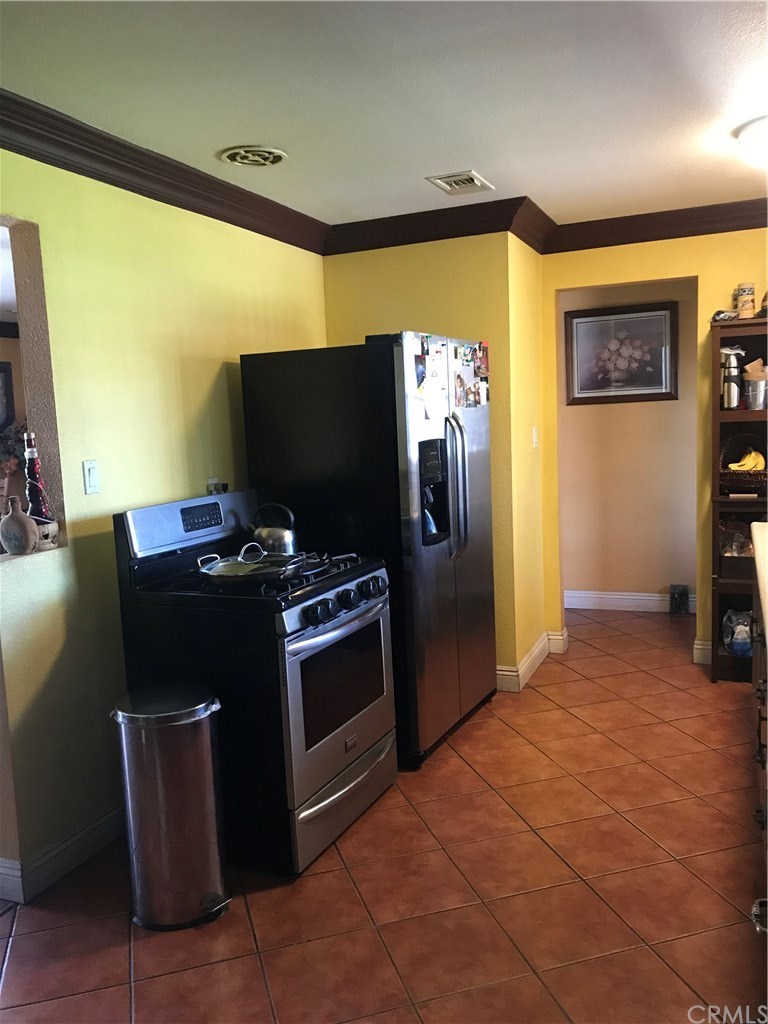 5640 Dean Way Riverside, CA 92504 - Photo 14 of 17