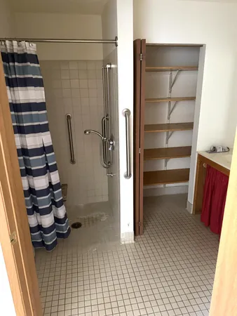 $900 | 611 Main Street South, Unit 202, Renville, MN 56284