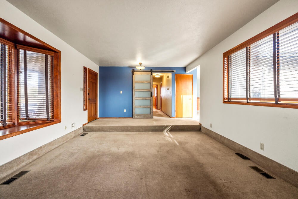 23131 North Poe Valley Road Klamath Falls, OR 97603 - Photo 11 of 45 23131NPoeValleyRd-26