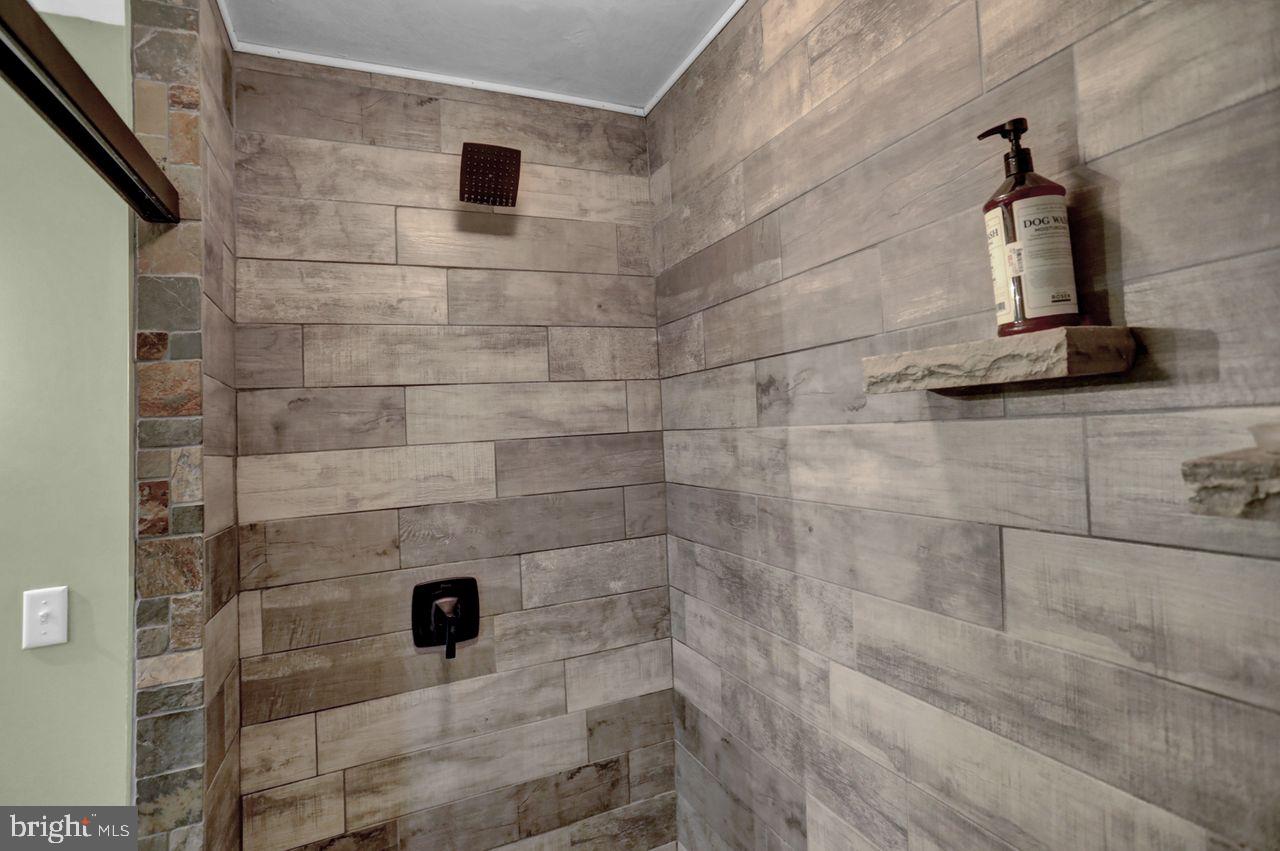 113 Old State Road Shermans Dale, PA 17090 - Photo 37 of 84 New two person shower