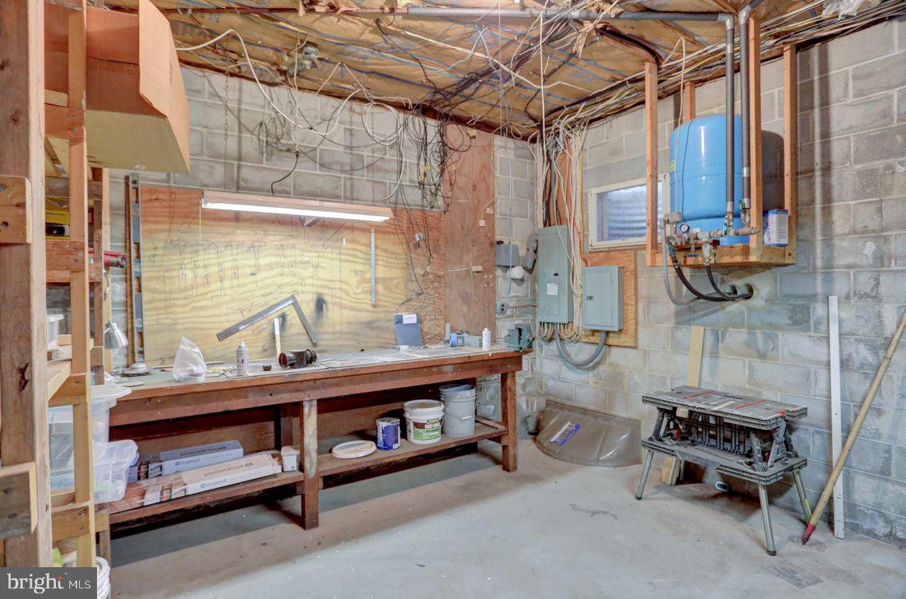 113 Old State Road Shermans Dale, PA 17090 - Photo 51 of 84 Workshop