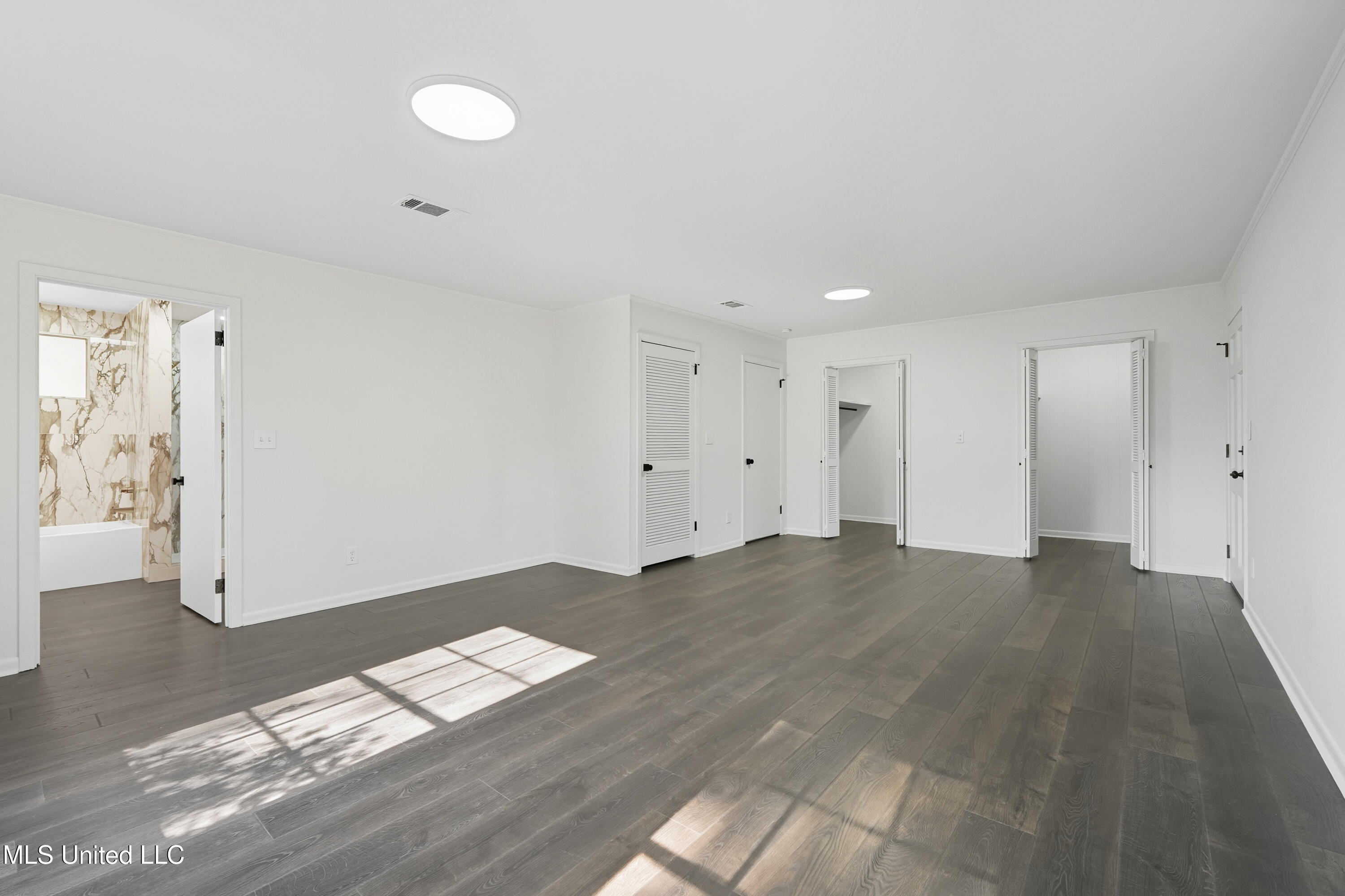 1624 Fifth Avenue Picayune, MS 39466 - Photo 18 of 27 MASTER BED 2