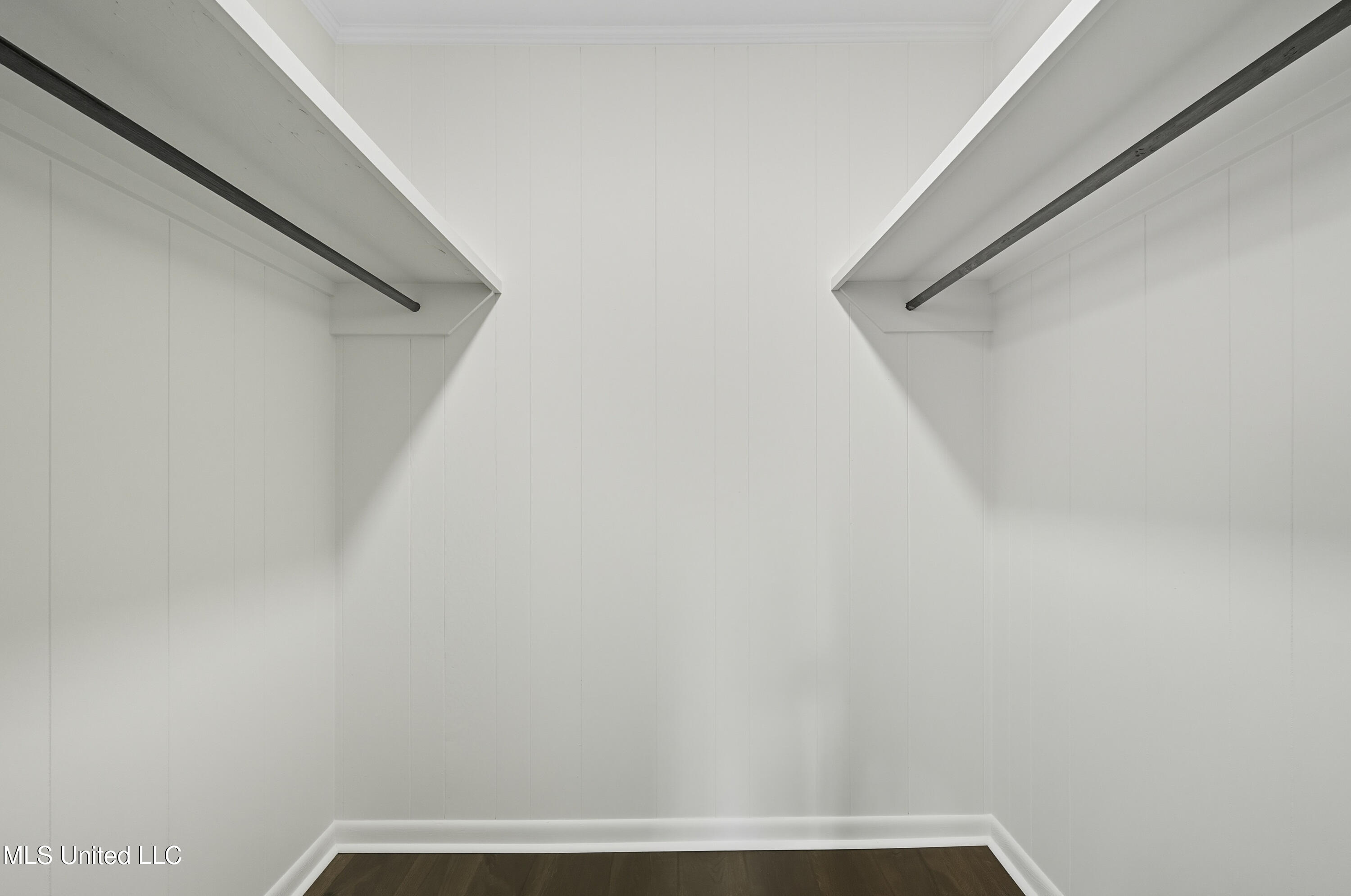 1624 Fifth Avenue Picayune, MS 39466 - Photo 22 of 27 MASTER CLOSET