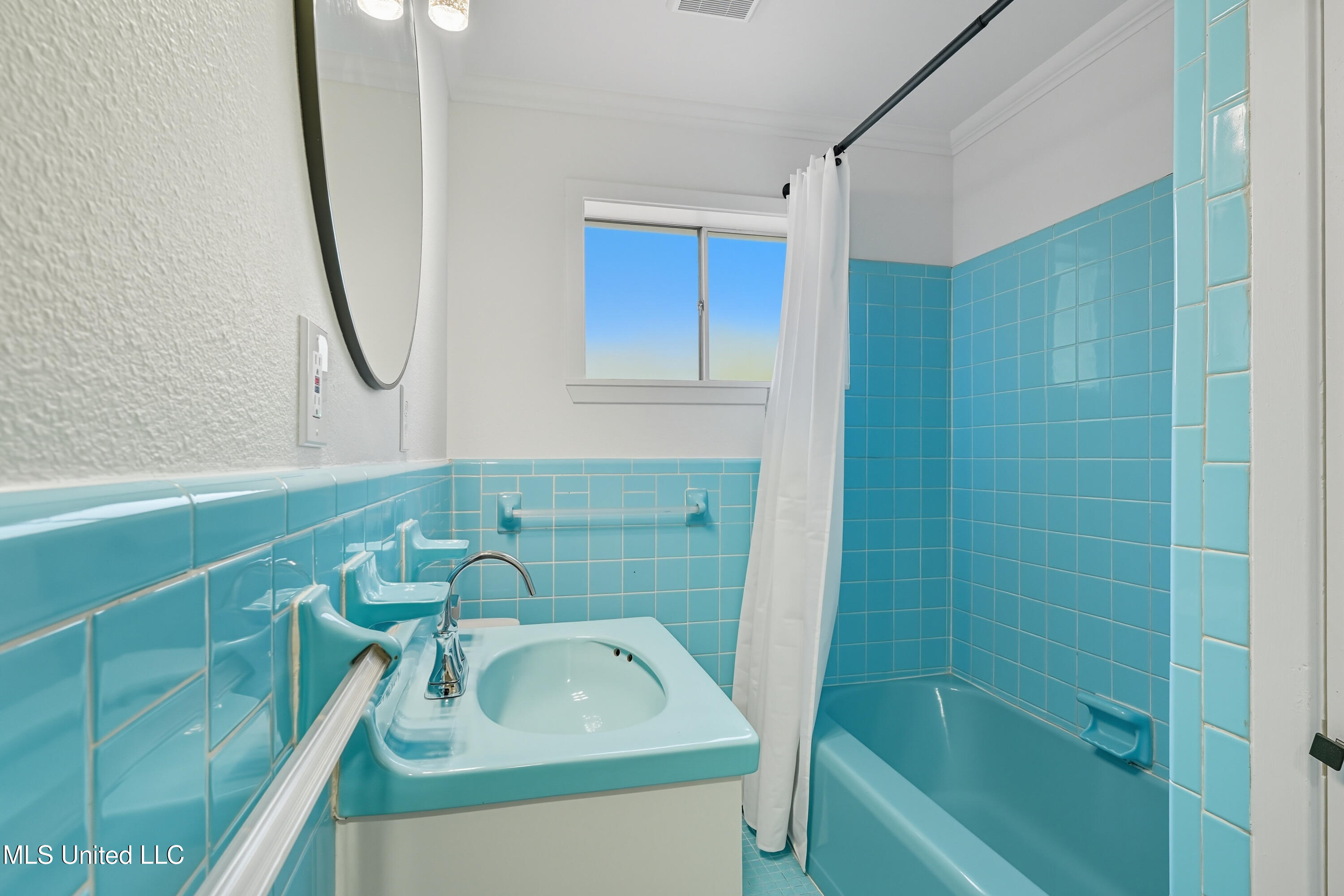 1624 Fifth Avenue Picayune, MS 39466 - Photo 26 of 27 HOUSE BATH