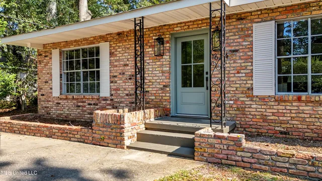 $299,000 | 1624 Fifth Avenue, Picayune, MS 39466