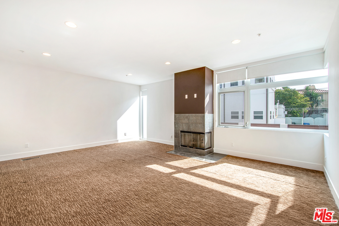 717 South Broadway, Unit B Redondo Beach, CA 90277 - Photo 11 of 29 a view of an empty room with a window