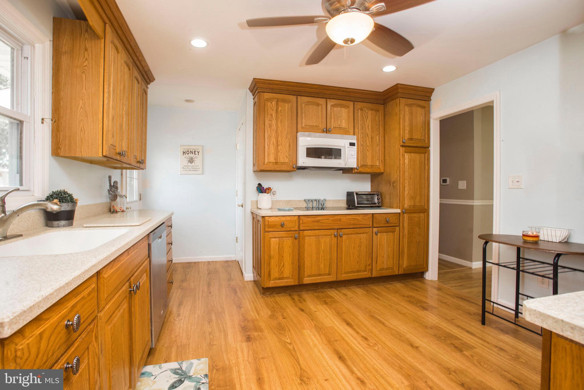 1994 Klockner Road Trenton, NJ 08619 - Photo 15 of 34