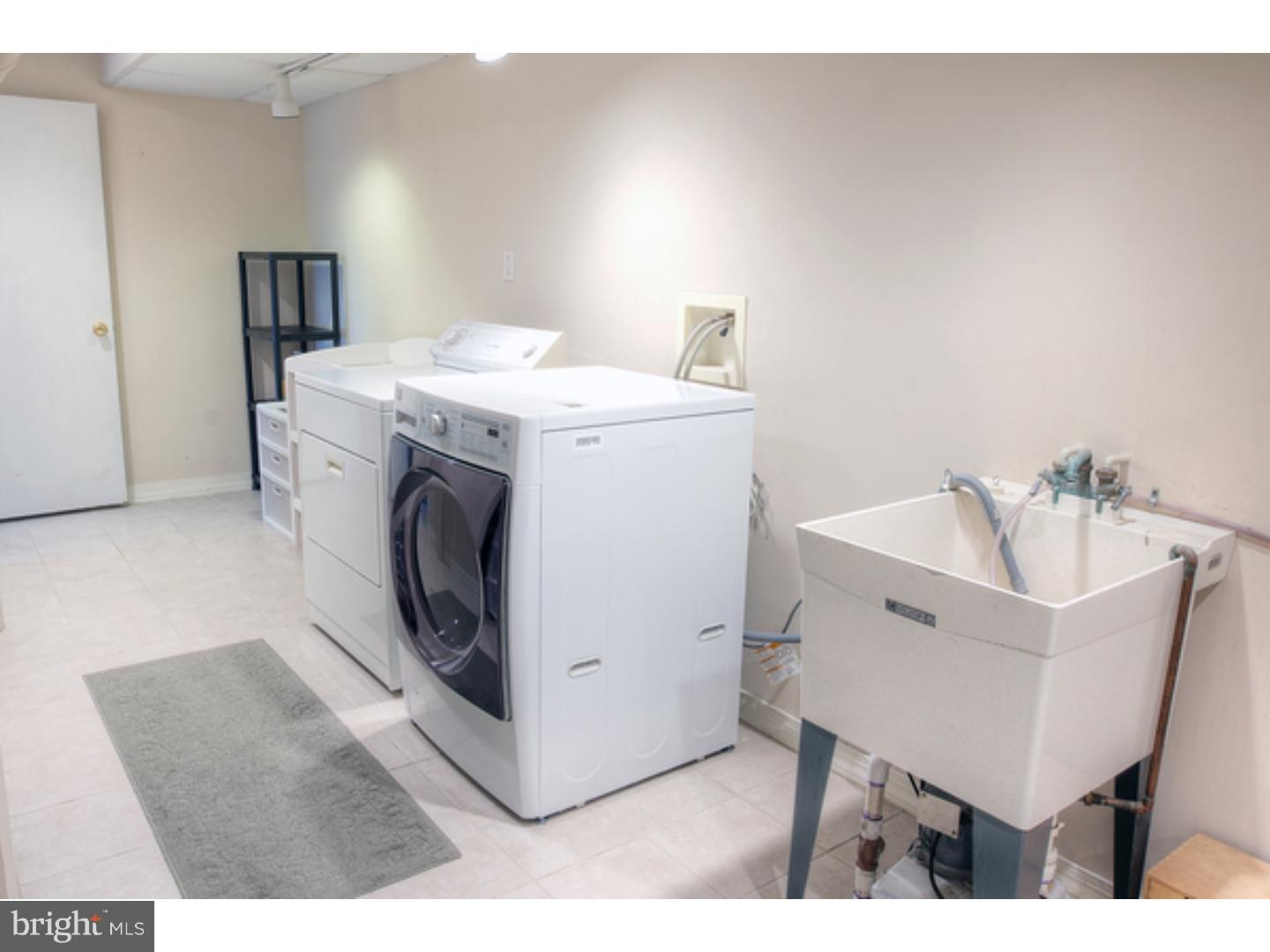 404 Hilltop Road Paoli, PA 19301 - Photo 17 of 24 Gallery Image 17