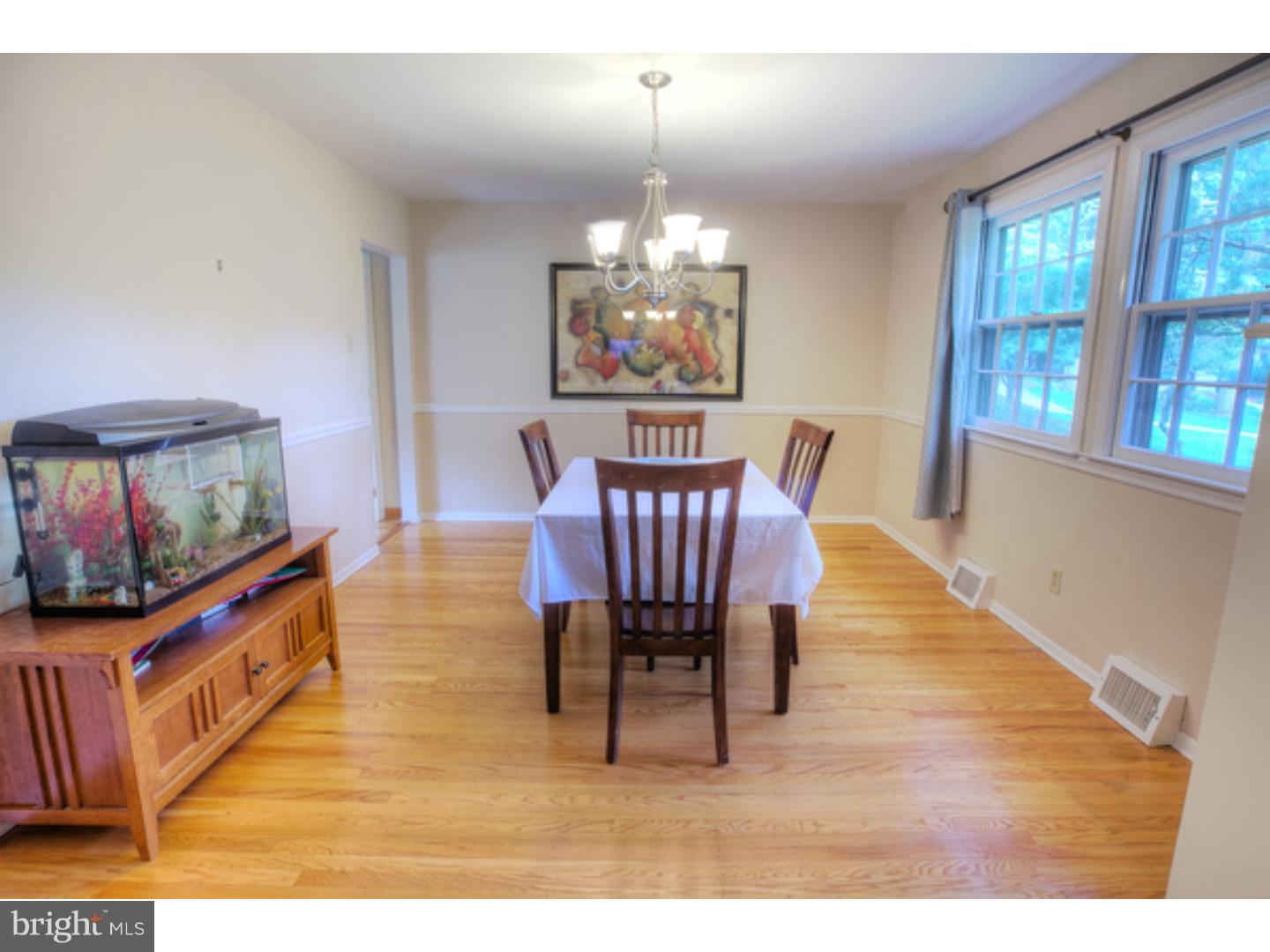 404 Hilltop Road Paoli, PA 19301 - Photo 4 of 24 Gallery Image 4