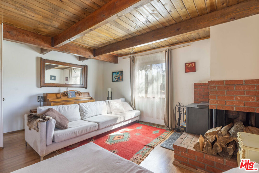 44185 Tim Ron Sugarloaf, CA 92386 - Photo 23 of 45