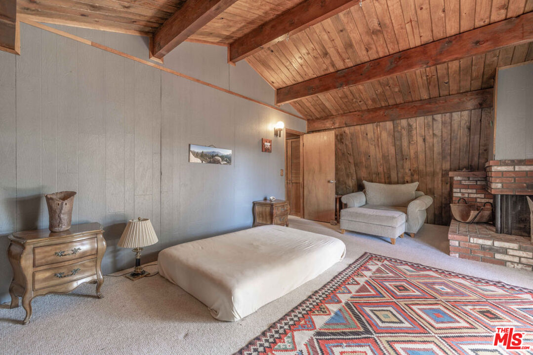 44185 Tim Ron Sugarloaf, CA 92386 - Photo 31 of 45