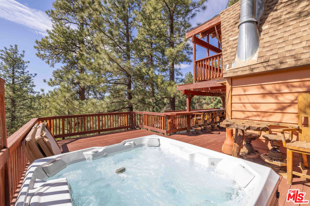 44185 Tim Ron Sugarloaf, CA 92386 - Photo 8 of 45