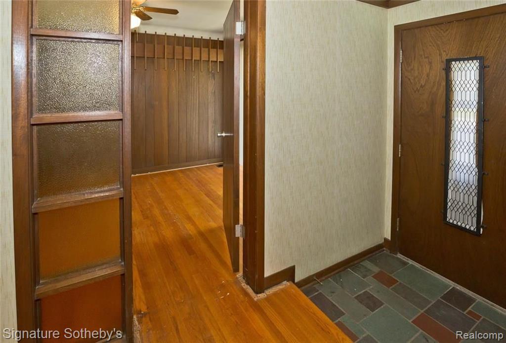 17531 Ramsgate Drive Lathrup Village, MI 48076 - Photo 15 of 37