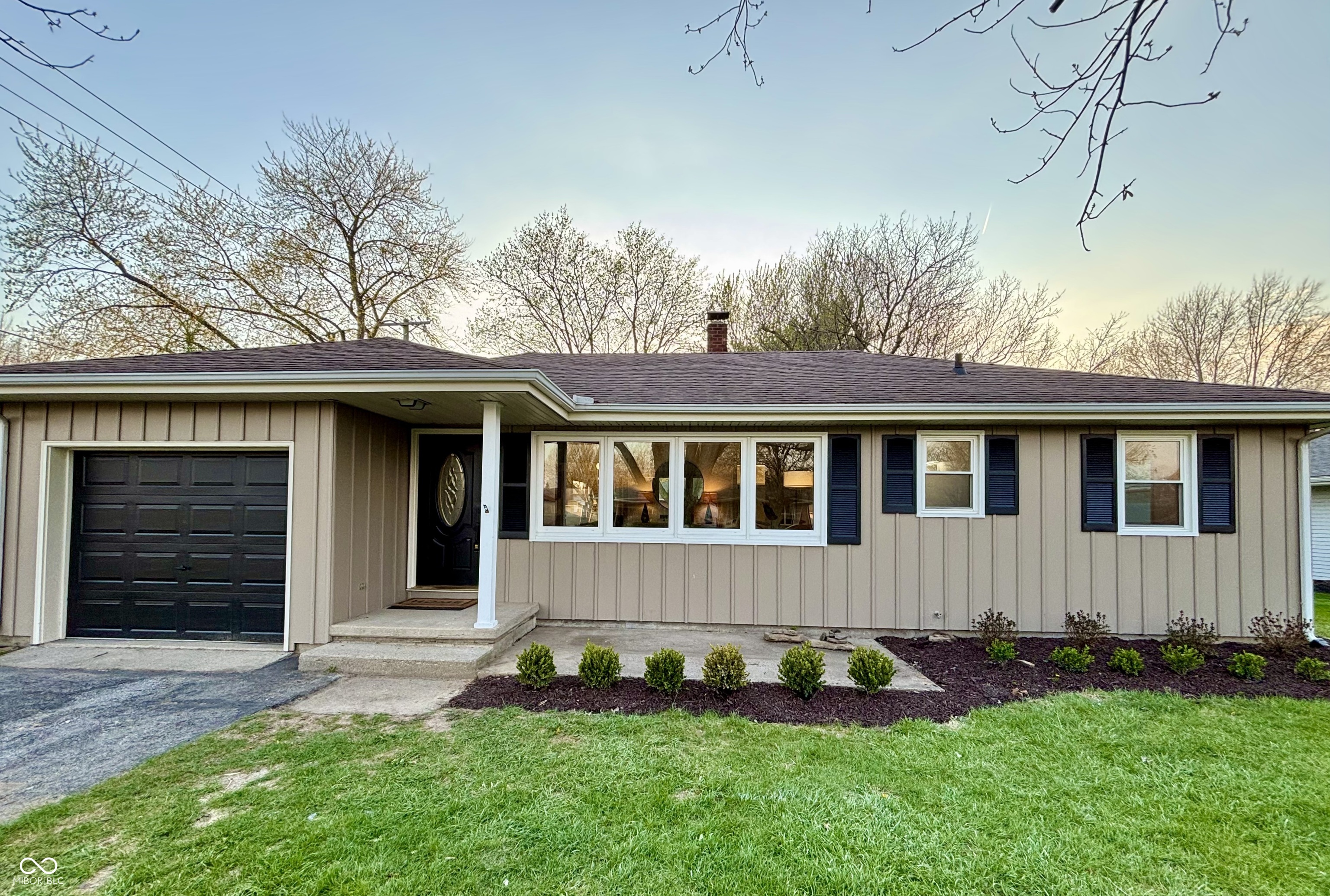 104 Mohawk Drive Flora, IN 46929 - Photo 2 of 33