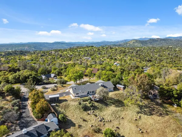 $449,500 | 31021 Blue Heron Way, Coarsegold, CA 93614