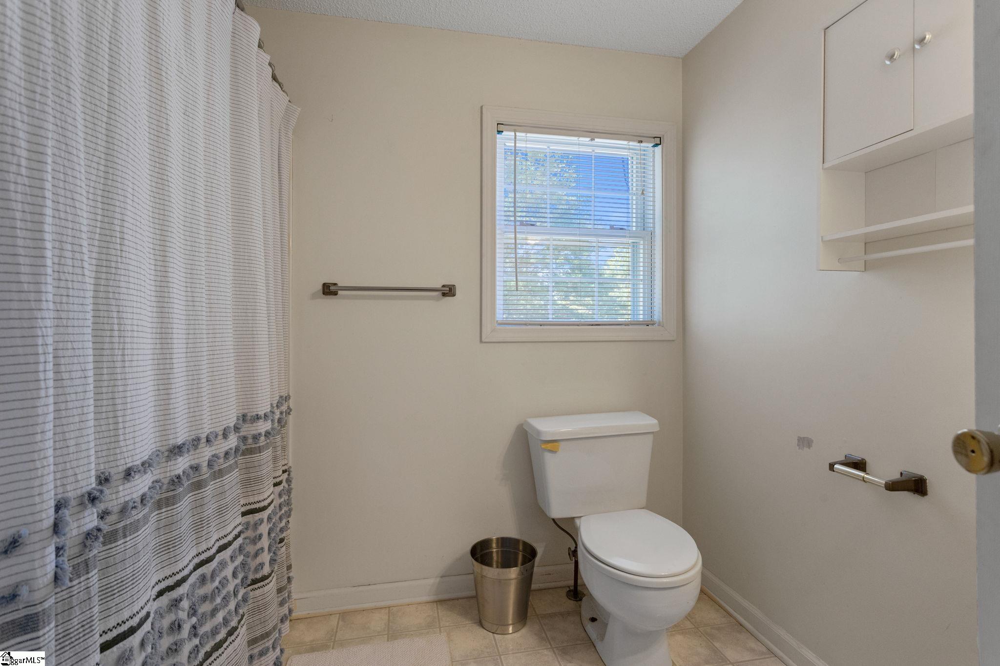231 Old Cedar Rock Road Easley, SC 29640 - Photo 18 of 27