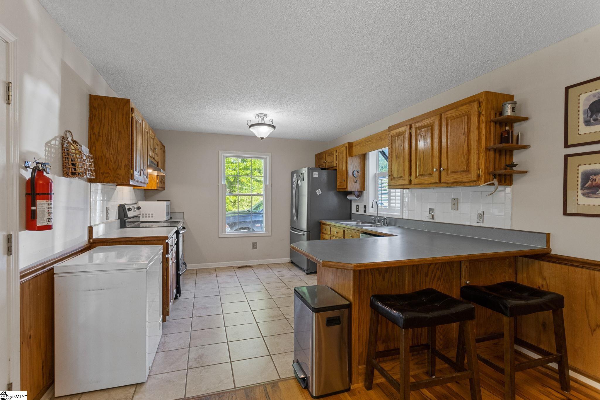231 Old Cedar Rock Road Easley, SC 29640 - Photo 7 of 27