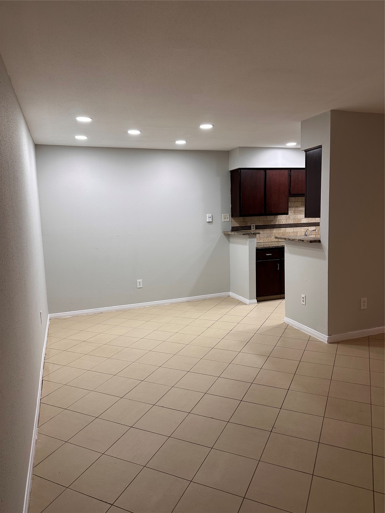 8801 Hammerly Boulevard, Unit 910 Houston, TX 77080 - Photo 3 of 15