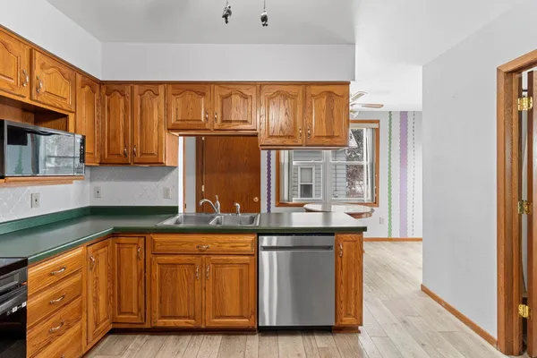 $289,900 | 1503 7th Street, Marinette, WI 54143