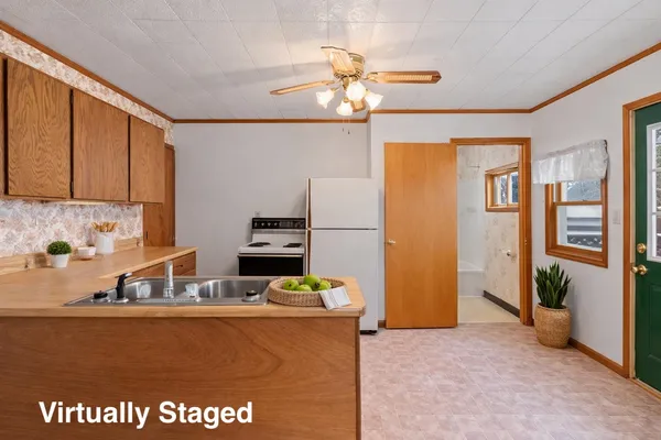 $289,900 | 1503 7th Street, Marinette, WI 54143