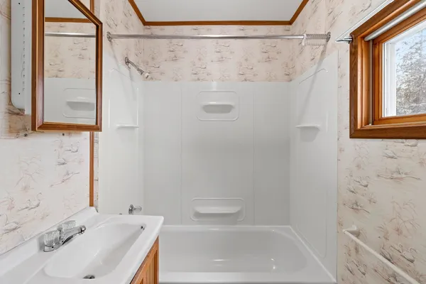 $289,900 | 1503 7th Street, Marinette, WI 54143