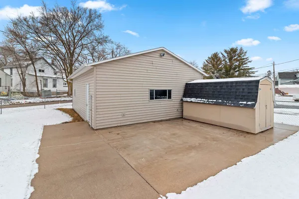 $289,900 | 1503 7th Street, Marinette, WI 54143