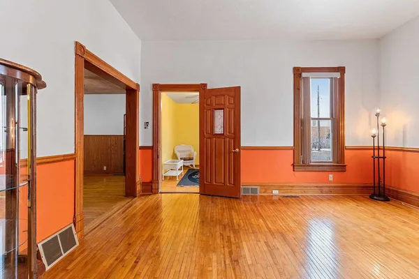 $289,900 | 1503 7th Street, Marinette, WI 54143