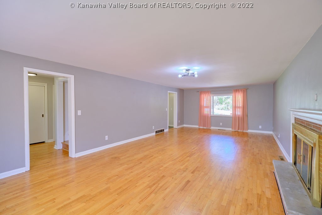 1325 Dorsey Road Charleston, WV 25314 - Photo 10 of 49 Gallery Image 10