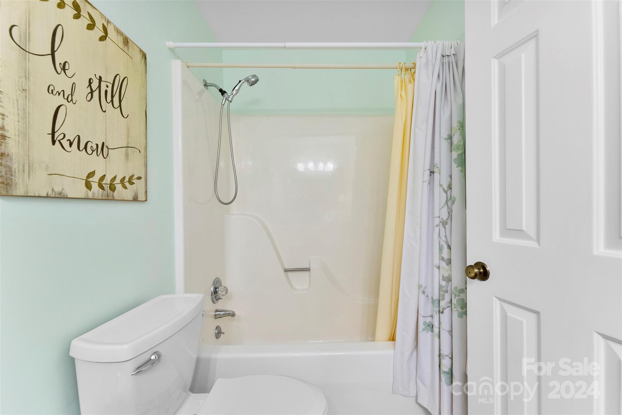 4356 Old Forge Drive Gastonia, NC 28056 - Photo 22 of 39 a bathroom with a shower a toilet and a shower