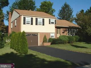 302 Bennett Road Springfield, PA 19064 - Photo 1 of 6