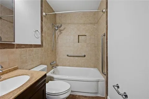 $279,900 | 2450 Roosevelt Boulevard, Kenner, LA 70062