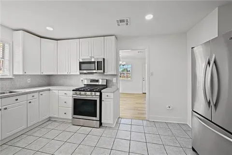 $279,900 | 2450 Roosevelt Boulevard, Kenner, LA 70062