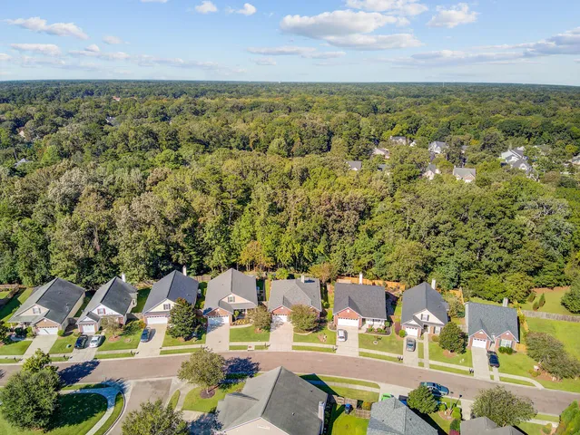 $361,900 | 107 Garden Grove Drive, Summerville, SC 29485