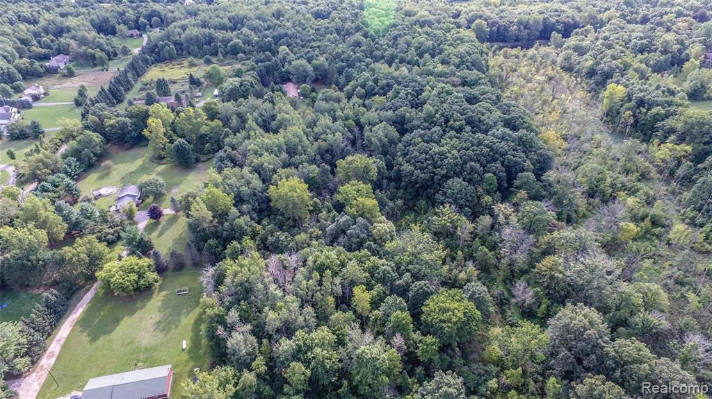 399 South Hurd Road Oxford, MI 48371 - Photo 3 of 11 Gallery Image 3