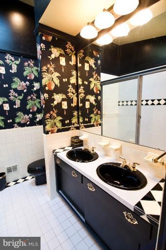 4101 Green Glade Road Phoenix, MD 21131 - Photo 14 of 29 Bath (Master)