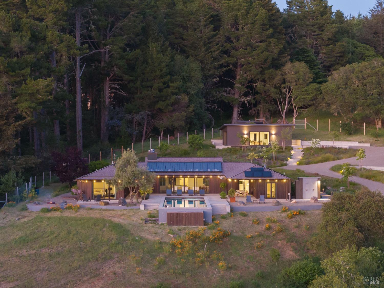 18800 Fitzpatrick Lane Occidental, CA 95465 - Photo 35 of 35 an outdoor sitting area with golf course