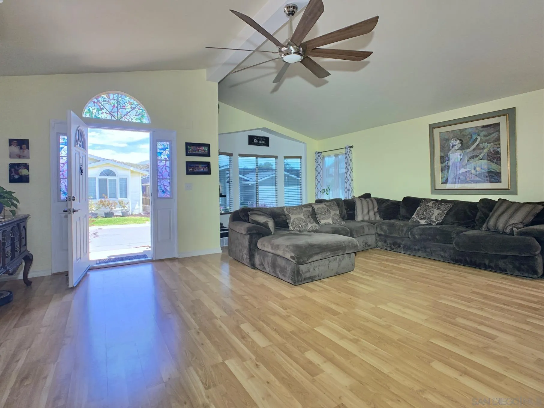 15935 Spring Oaks Road, Unit 194 El Cajon, CA 92021 - Photo 5 of 28 Gallery Image 5
