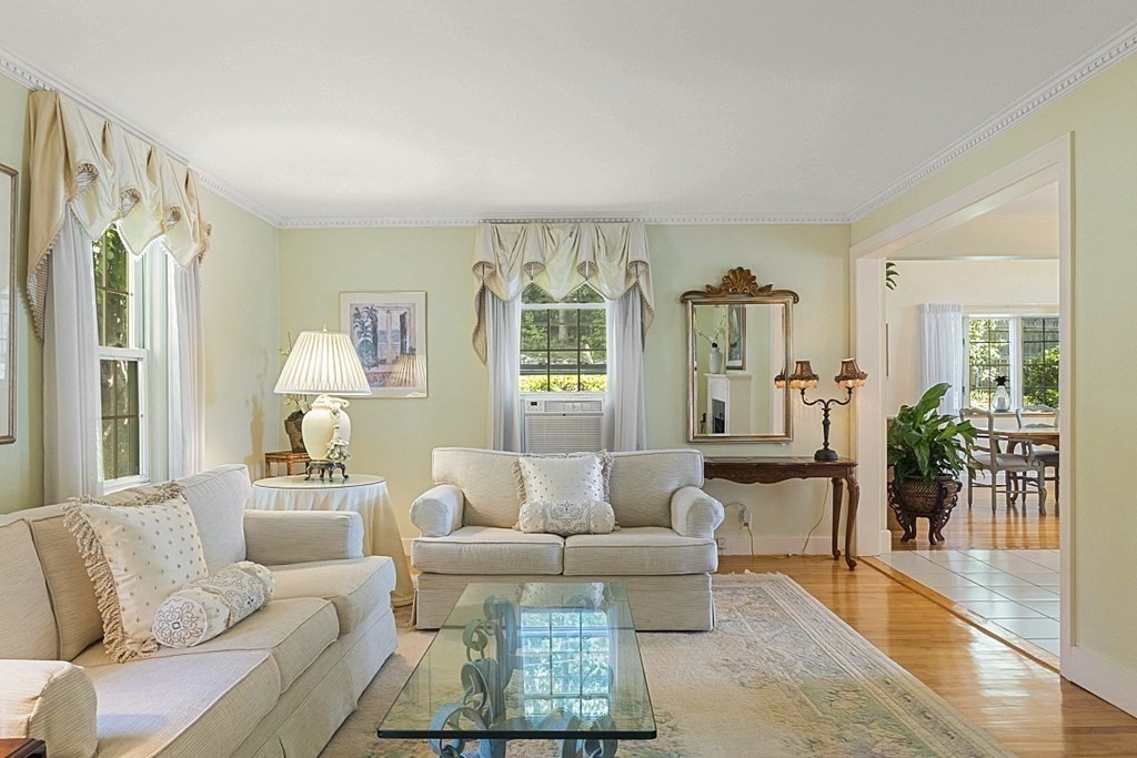 3 Beach Road Shrewsbury, MA 01545 - Photo 8 of 42 Gallery Image 8