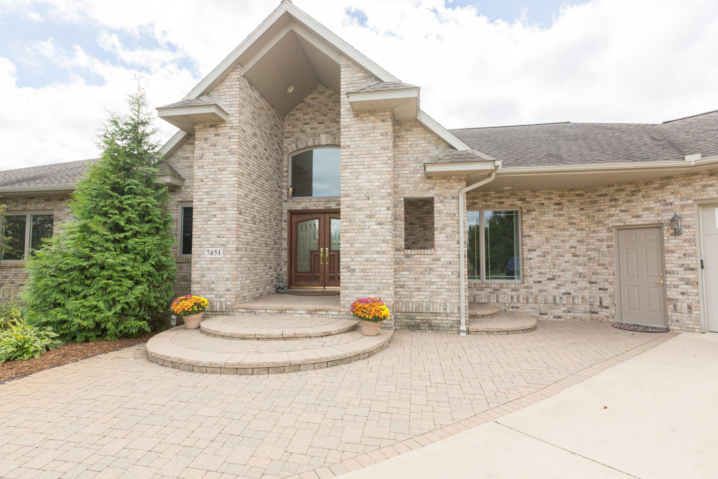 7451 East Bacon Road Osseo, MI 49266 - Photo 3 of 82 7451_east_Bacon_MLS0B4A9121